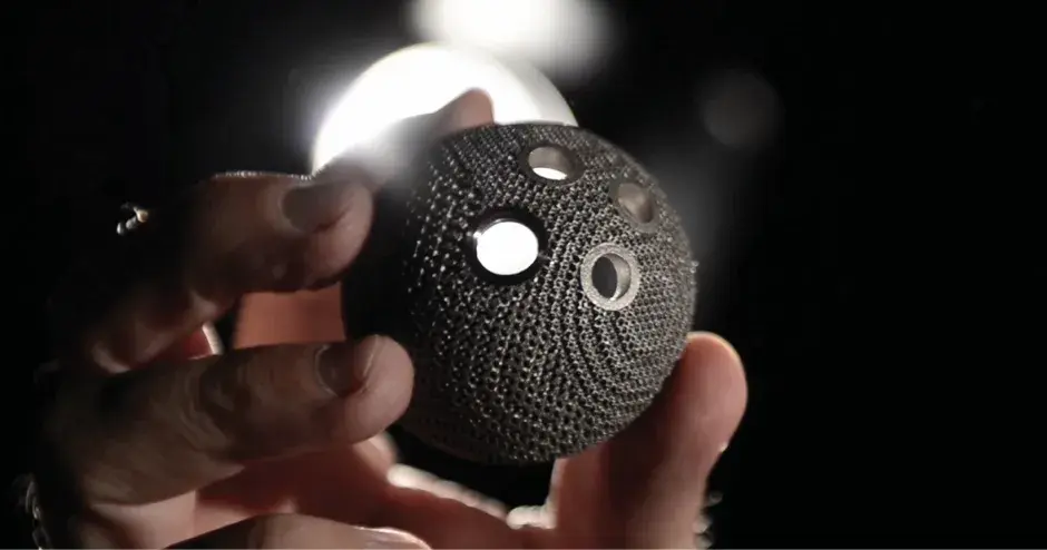 Protesi d'anca stampata direttamente in metallo