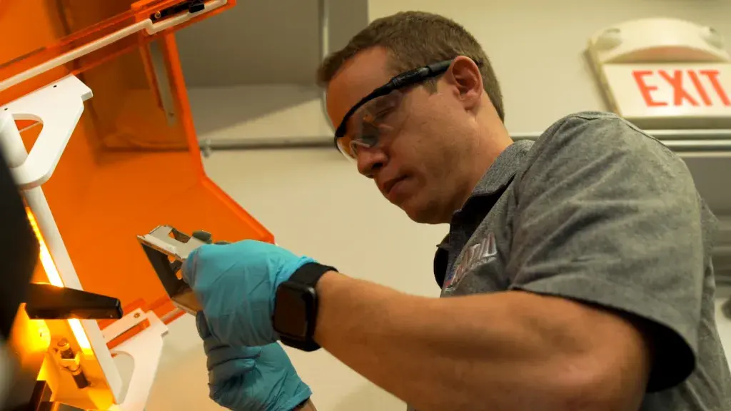 Rimozione delle parti stampate in 3D dal sistema Figure 4