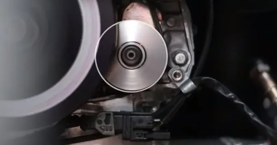 Gestione dell’inerzia dei componenti in metallo delle auto da corsa