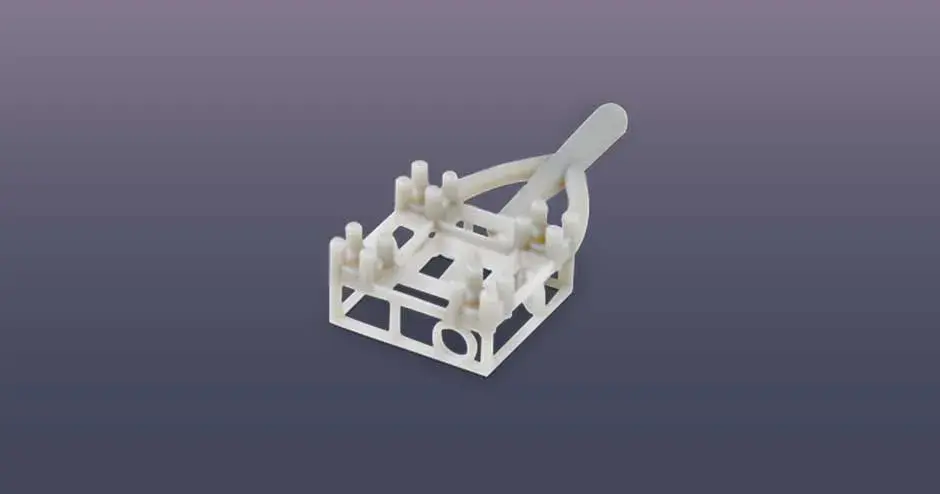 ciondolo quadrato stampato in 3d in materiale figure 4 jewel master grey