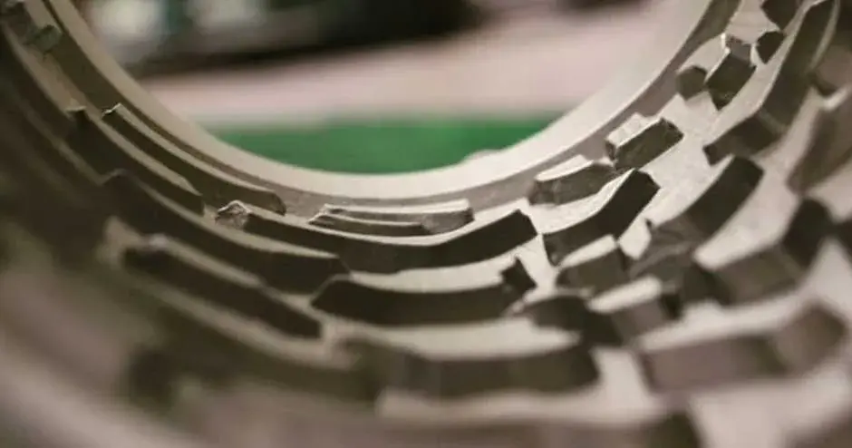 curvatura interna della camicia di raffreddamento