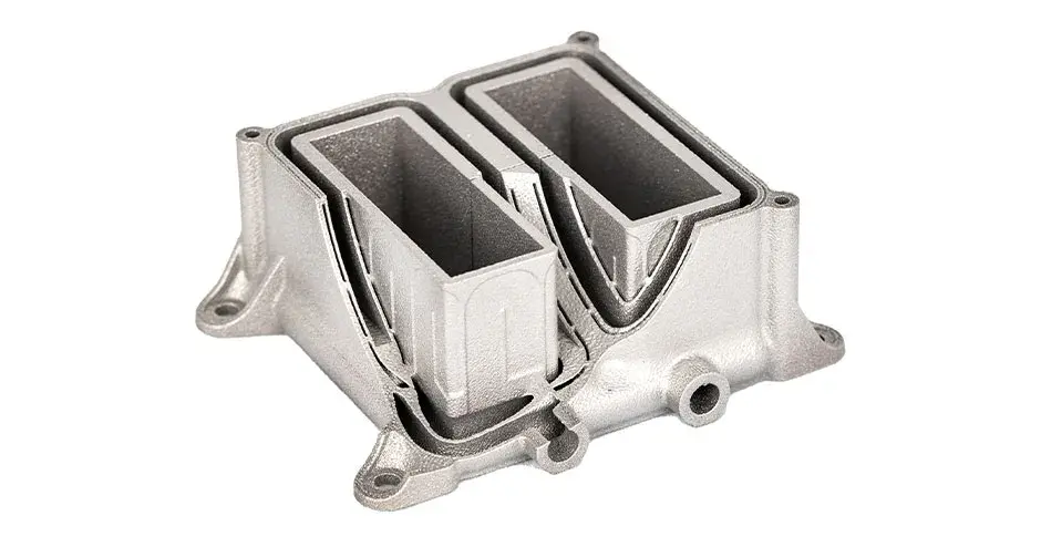 Raffreddatore a semiconduttore con sezione trasversale del fluido