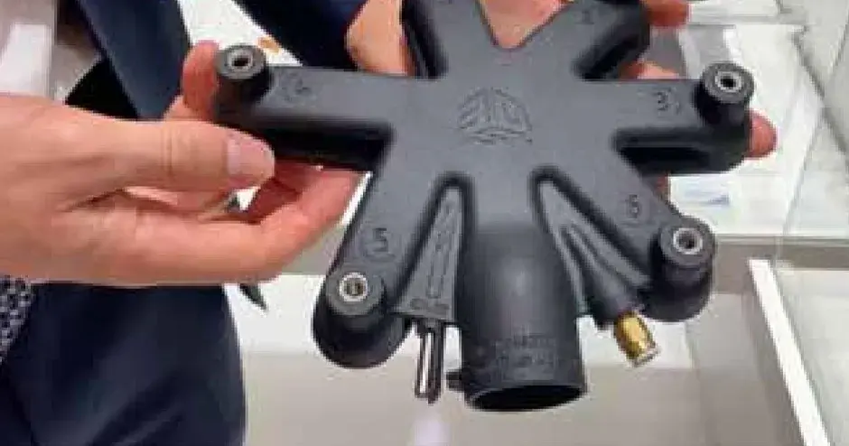 Sistemi di ritenzione per componenti flessibili