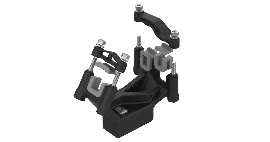 Attrezzatura CNC modulare che si adatta ai dati di scansione 3D della parte finale. 
