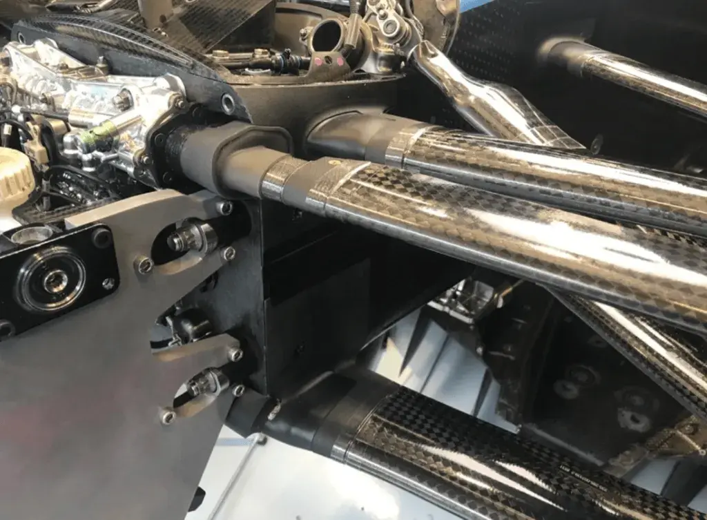 Elemento di tenuta e telaio per sospensione prodotti utilizzando rispettivamente Figure 4 EGGSHELL-AMB 10 e DuraForm PA