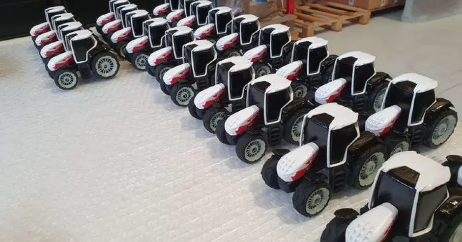 Steyr Traktoren si distingue alla fiera AGRITECHNICA con i modelli espositiva in scala 1:40
