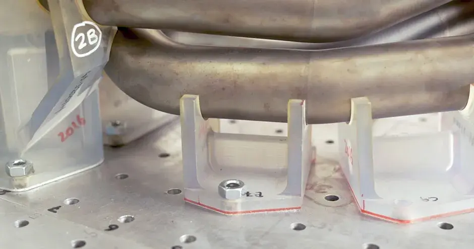 Primo piano di staffaggi Renault