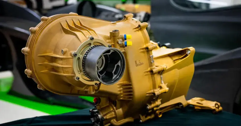 Scatola cambio in titanio stampata in 3D per la Rodin Cars FZERO